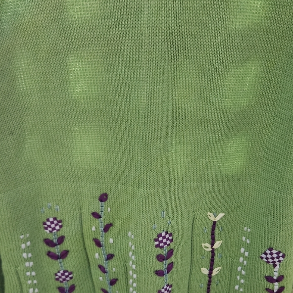 Green Embroidered Women's Sweater - 100% Peruvian Alpaca - Picture 13 of 16